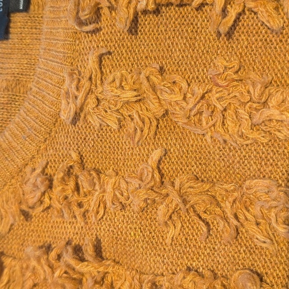 Sweater - Picture 5 of 5